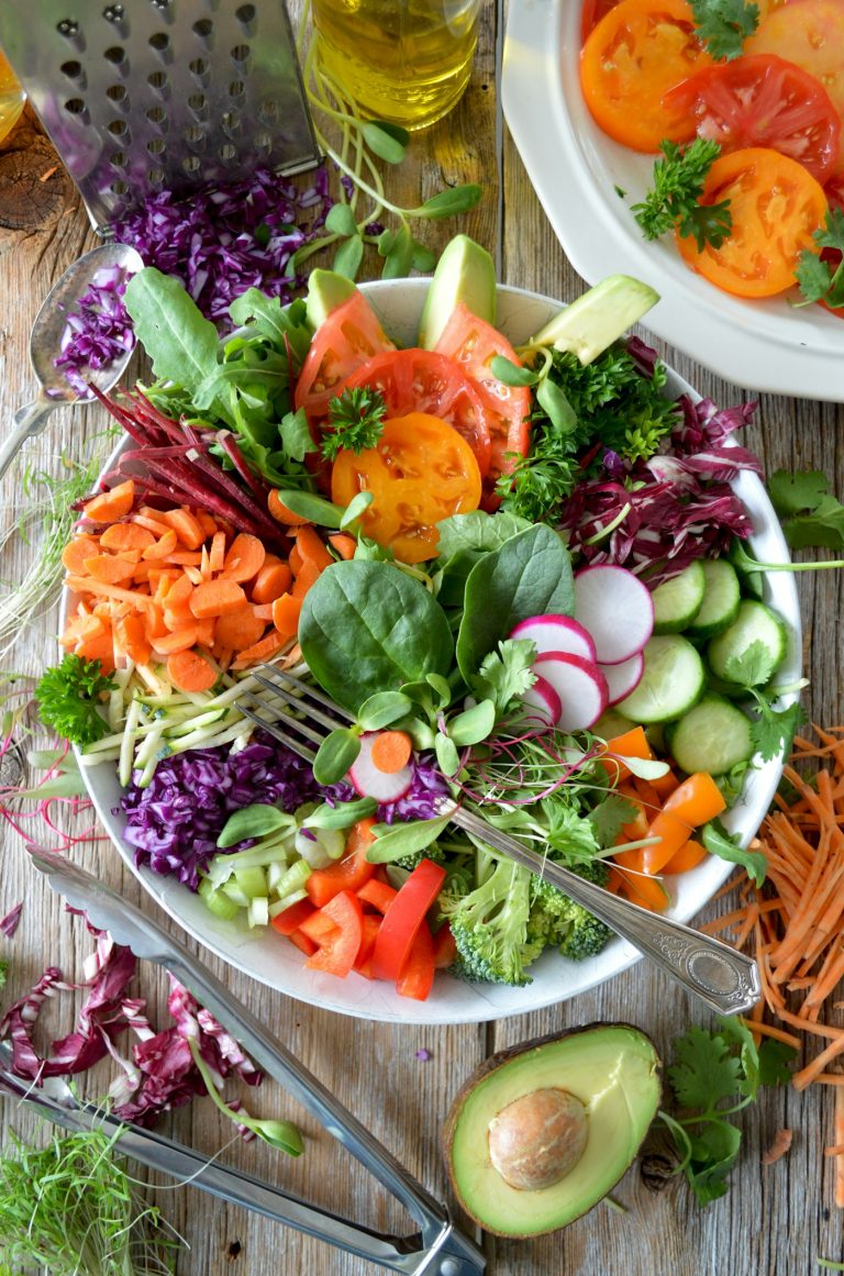 Etimesgut Eryaman diyetisyen - sağlıklı salata tabağı
